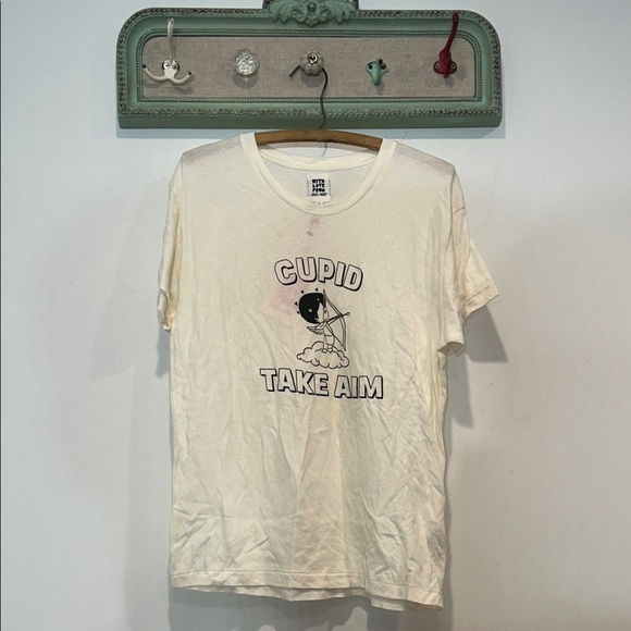 Cupid Take Aim funny valentine Graphic Tee Cream Short sleeve new small women’s - Picture 1 of 5